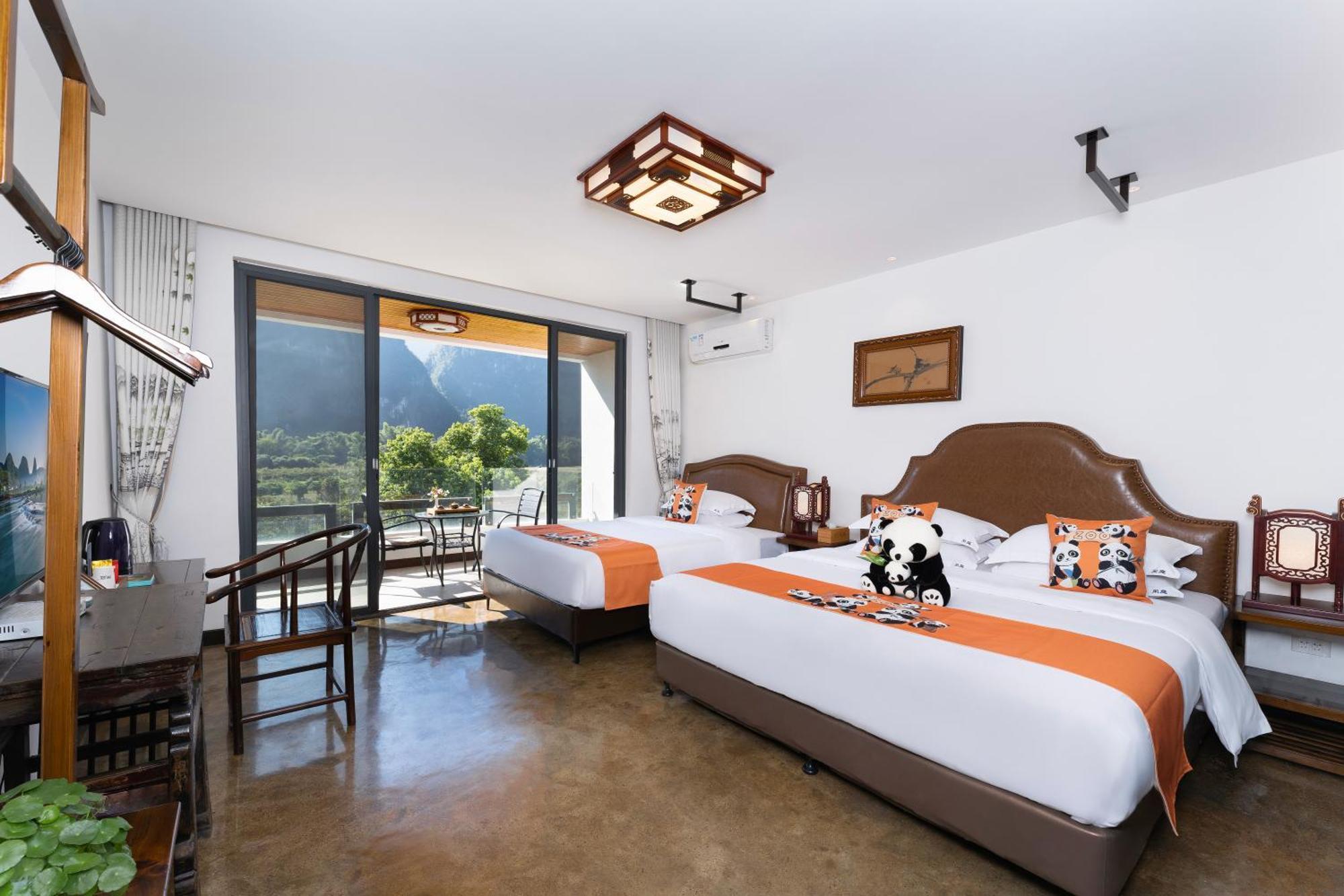 Leisure Courtyard Hotel Yangshuo-Free Shuttle Bus To Yangshuo Station Stay 2 Nights One Way Екстер'єр фото