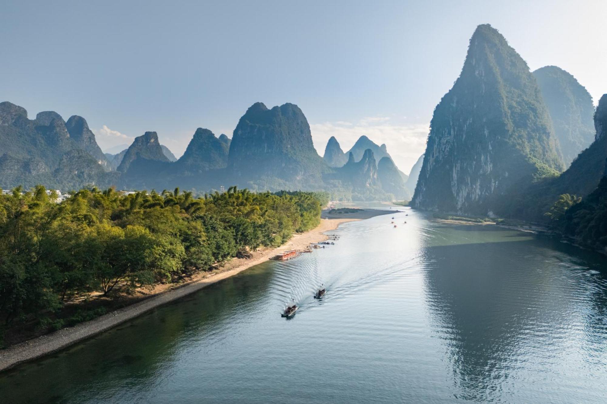 Leisure Courtyard Hotel Yangshuo-Free Shuttle Bus To Yangshuo Station Stay 2 Nights One Way Екстер'єр фото